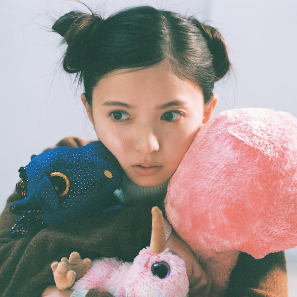 齋藤飛鳥「お鍋とか、温泉とか。穏やかで小さな幸せが大事」 温かくやさしい素顔