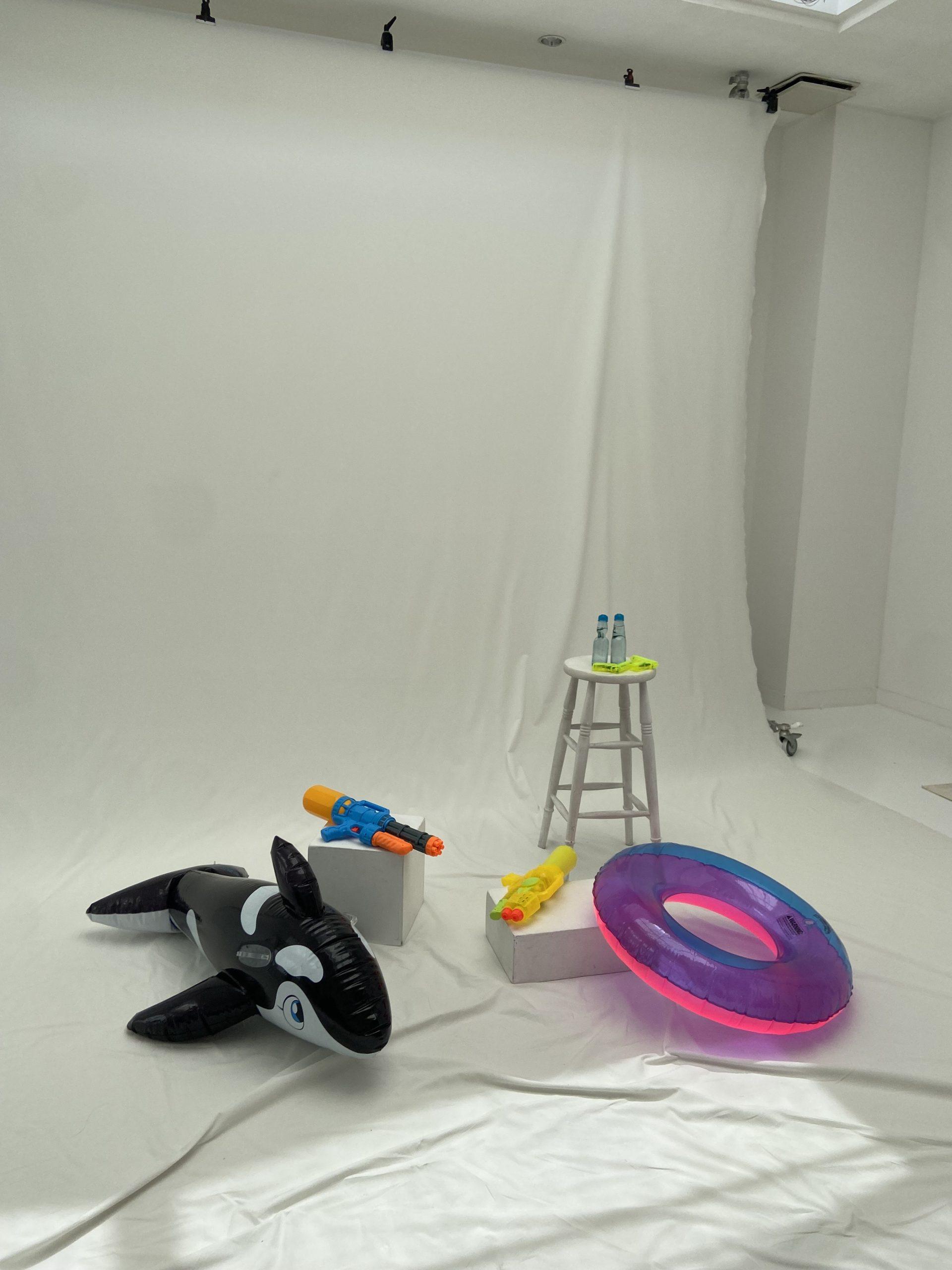 【COVER STORY】なにわ男子が暑い夏の日々を癒す“ゆる愛らしい”サマーボーイに変身。