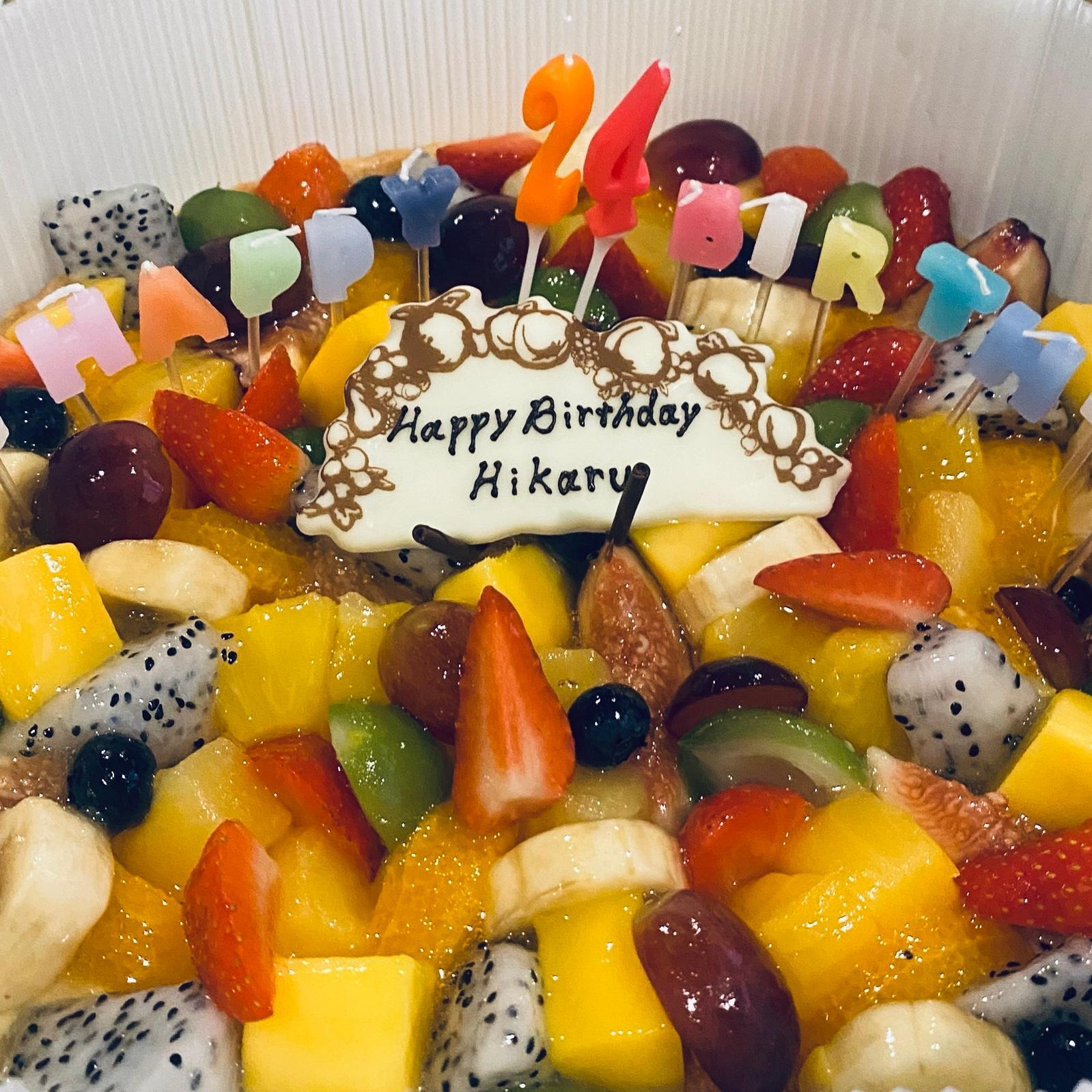 【COVER STORY】国内外からアツイ視線を集める、櫻坂46がついに表紙に登場！