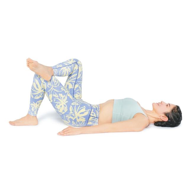 ベッドの上で、たった1分でOK！ “寝たままウエストしぼり”でお腹まわりすっきり