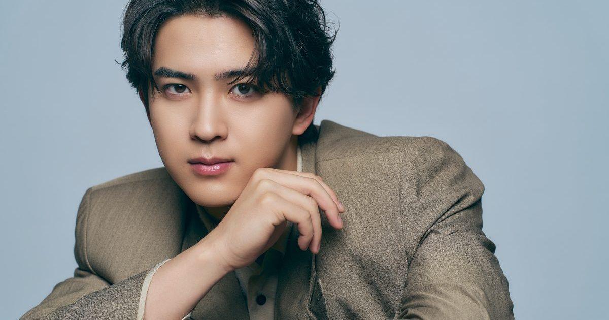 今年、デビュー10周年を迎える俳優・甲斐翔真。「奇想天外」なこれまでの歩みとこれからへの想い