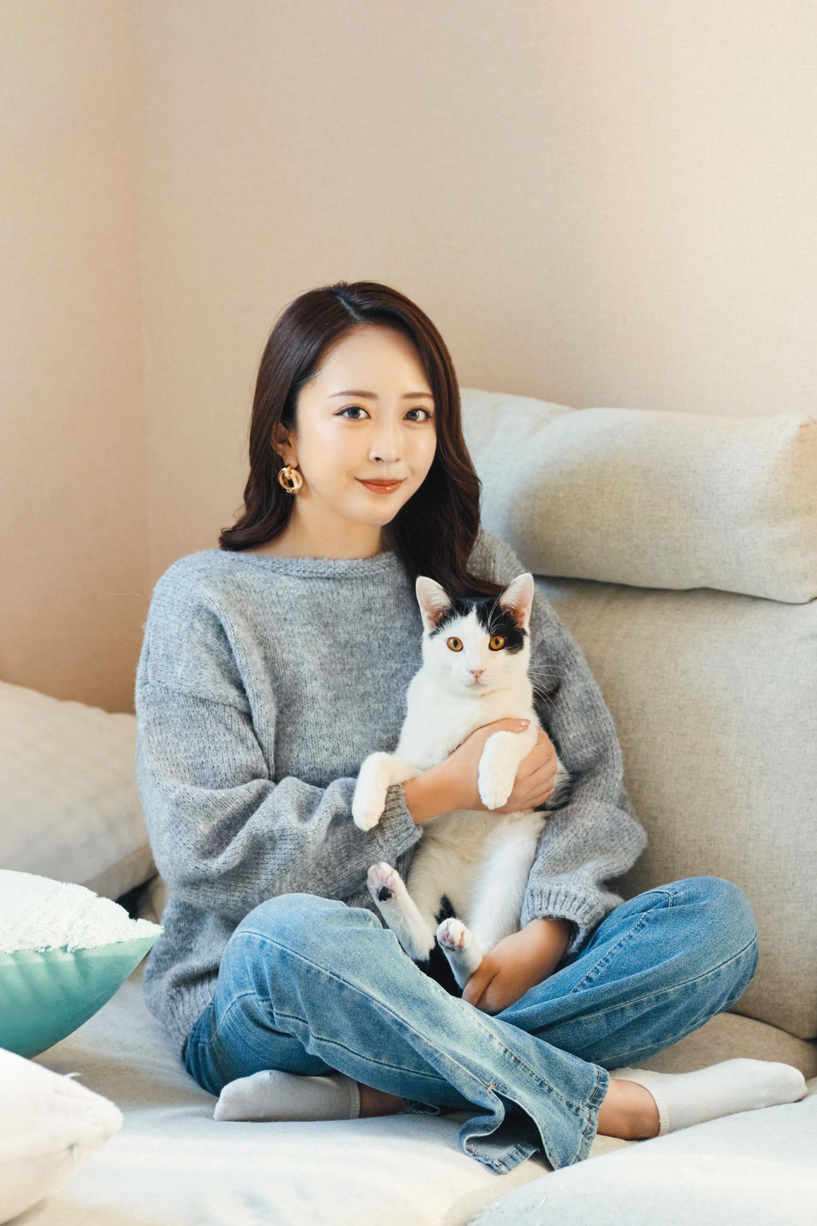 【あの人のにゃんこ♡LOVE】みりちゃむさん「猫6匹、犬1匹。ドタバタだけど楽しい毎日」