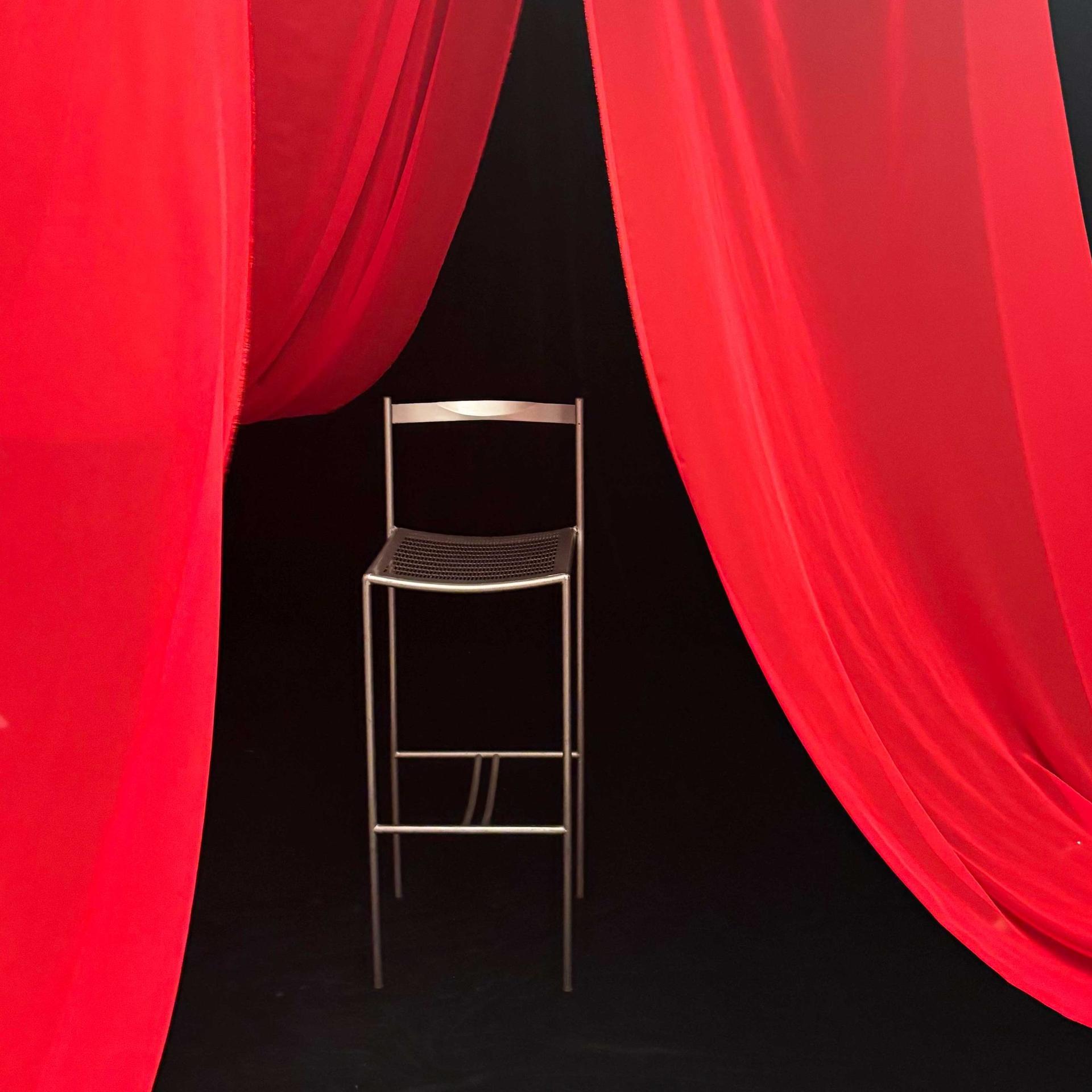 【COVER STORY】ときめき三重奏！ 究極のアイドル・中島健人さんと踊る、スターライトワルツの時間にようこそ