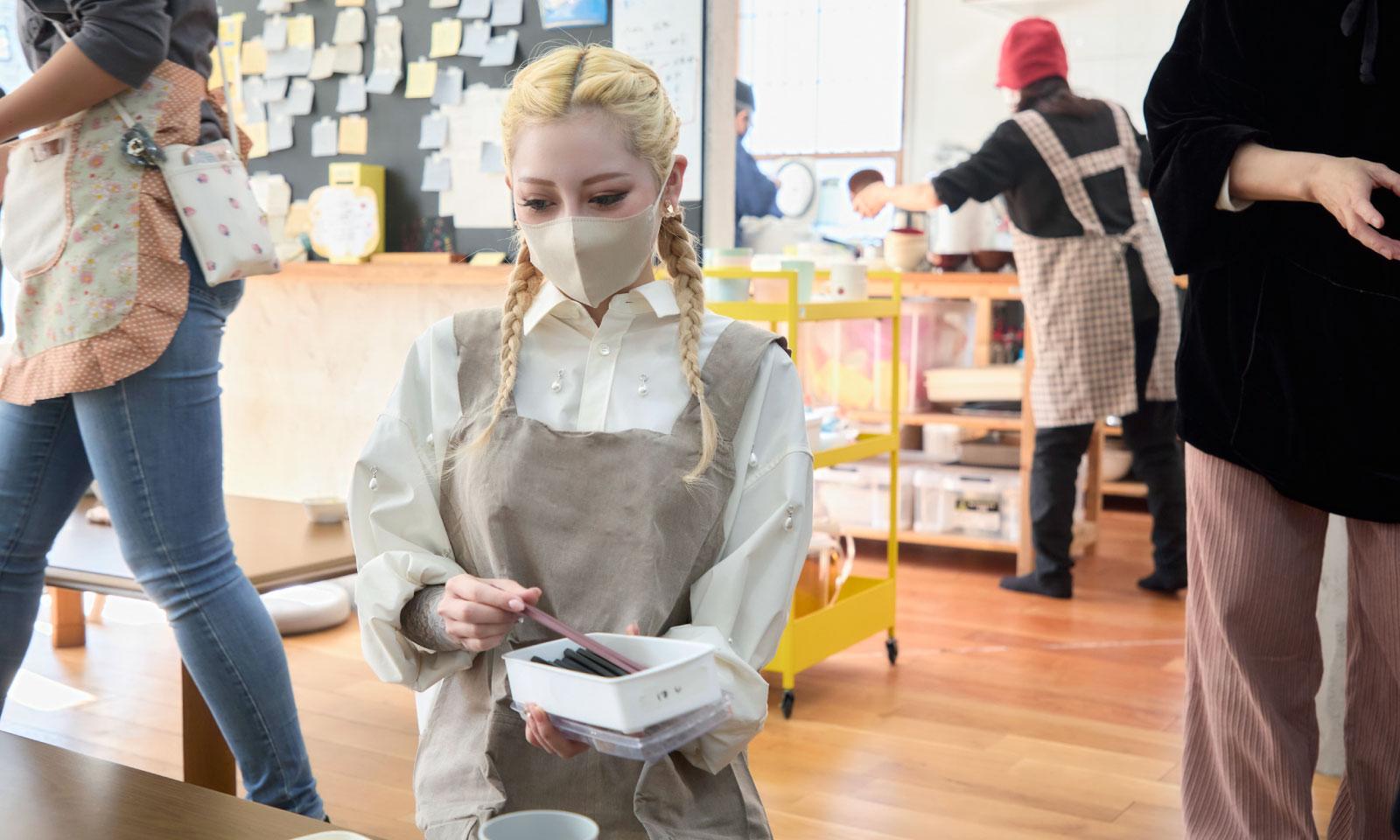 “慈善上等”♡ ⼄葉さんが体感した、ボランティアの意味、そしてハッピーになるための掟