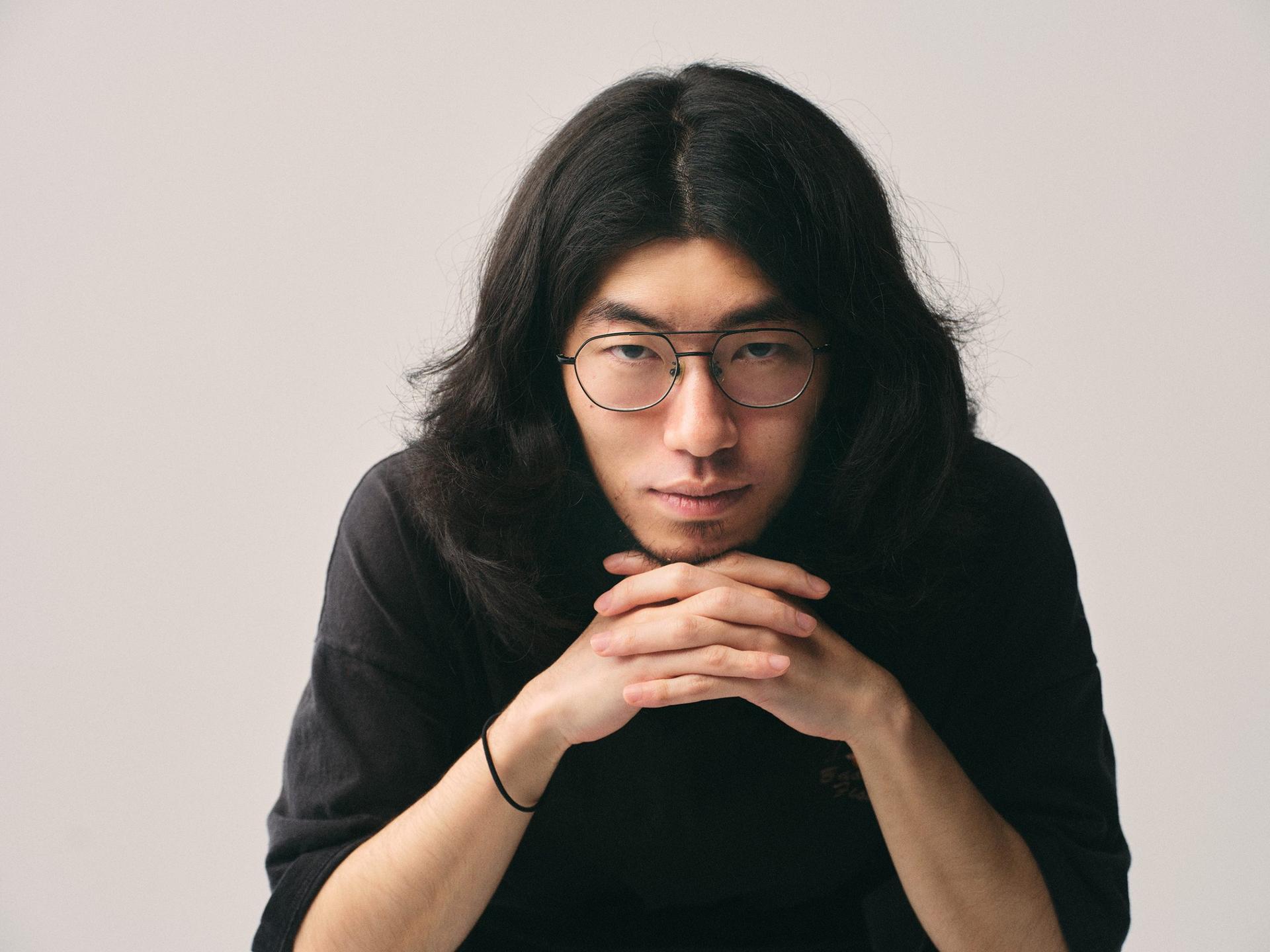 『悪魔情報』を知っていますか？ 大喜利感覚でホラーに挑む気鋭の作家・城戸がメディア初登場！