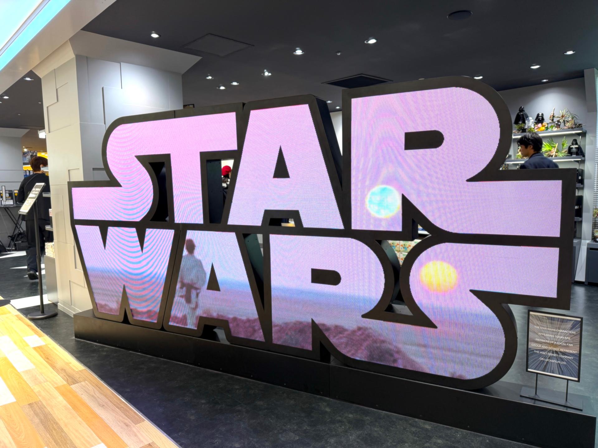 大人気の「グローグー」アイテムも大充実♡ 日本初の「スター・ウォーズ」オフィシャルストアが池袋にオープン！