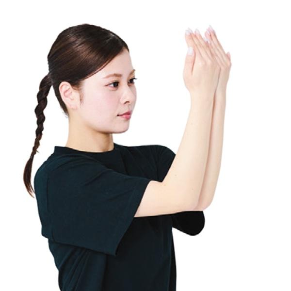 プロダンサー・NOSUKEが教える! 固まりがちな体をほぐすストレッチ6選