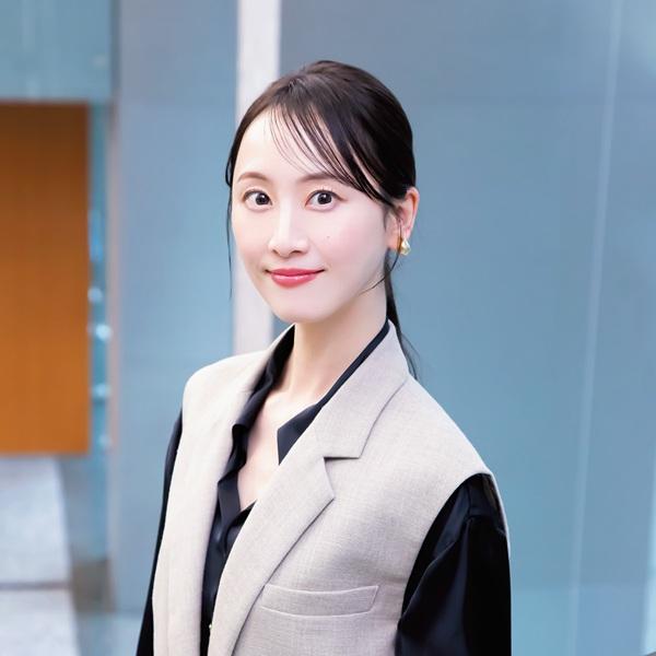 松井玲奈、4年ぶりの新作小説! 端役の実力派俳優と元子役アイドル、二人の光と影とその先は