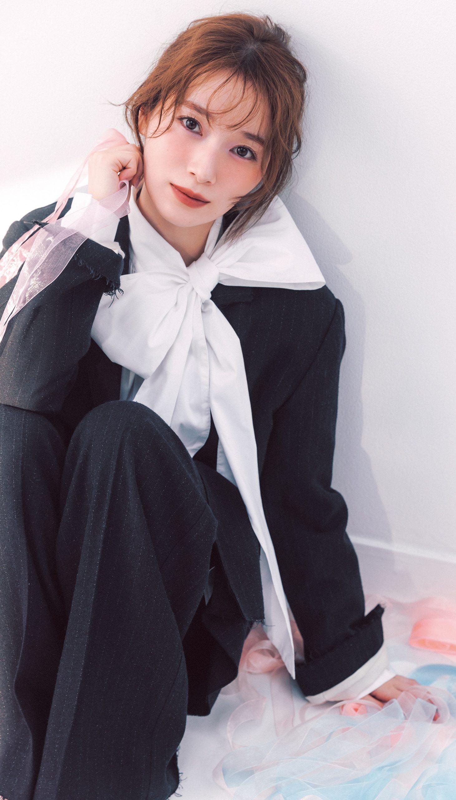 櫻坂46・守屋麗奈「自分へのご褒美ギフトも見つけたいな」 注目しているホリデーギフトコスメは?